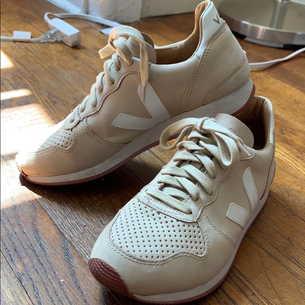 Veja Sneakers